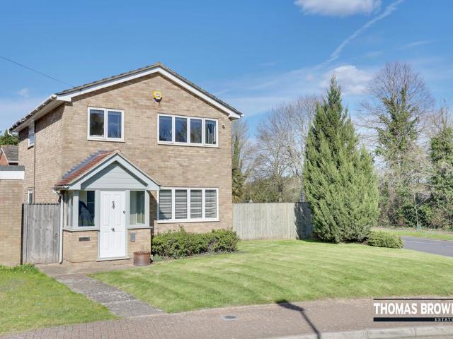 House for sale in Ramsden, Greater London