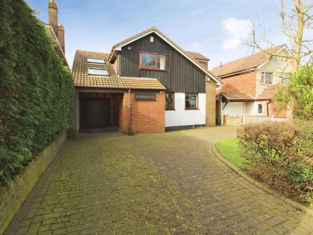 House for sale in Bloxwich, West Midlands