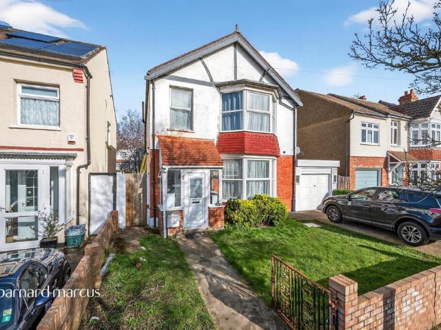 House for sale in New Malden, Greater London