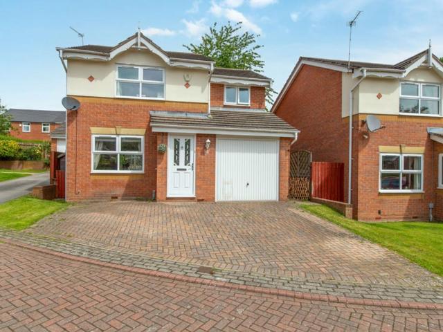 House for sale in Primley Park, West Yorkshire
