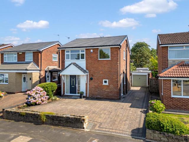 House for sale in Bradshaw, Bolton