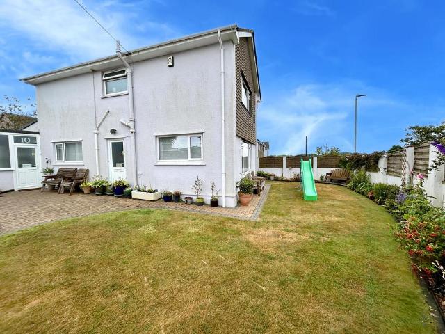 House for sale in Helston, Cornwall