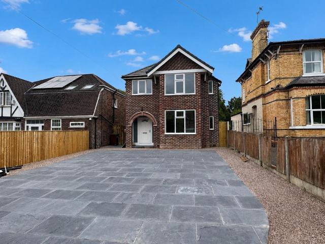 House for sale in Cheadle Hulme, Greater Manchester