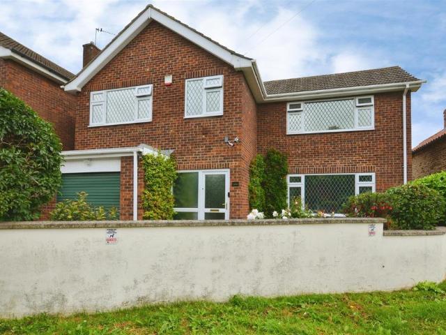 House for sale in Winterton, North Lincolnshire