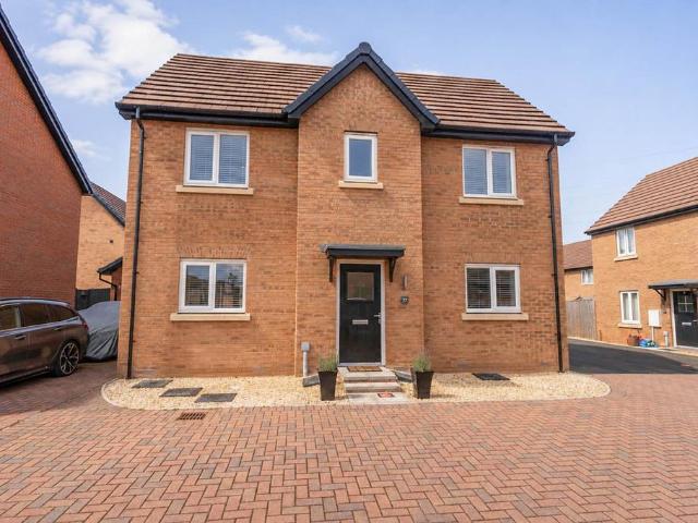 House for sale in Glan Llyn, Wales