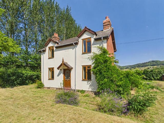 House for sale in Welshpool, Wales