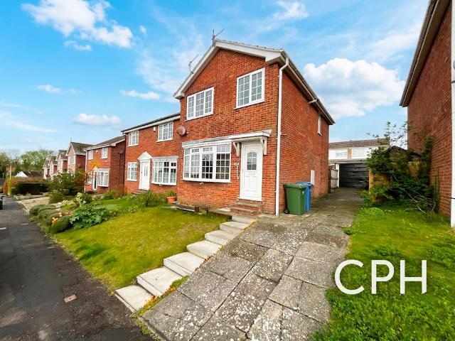 House for sale in East Ayton, North Yorkshire