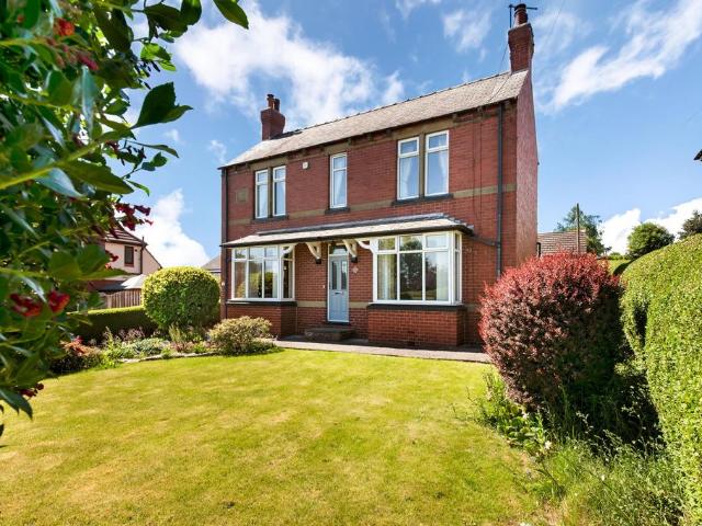 House for sale in Staincross, South Yorkshire