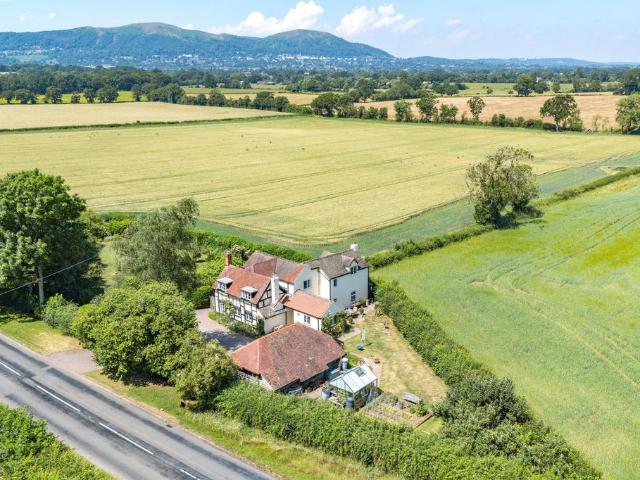 House for sale in Forthampton, Worcestershire