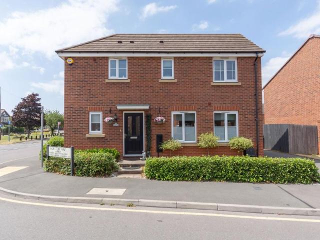 House for sale in Halesowen, West Midlands