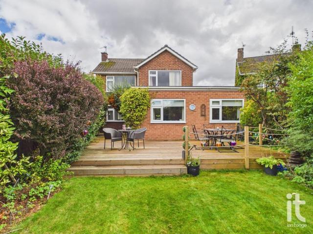 House for sale in Hazel Grove, Greater Manchester