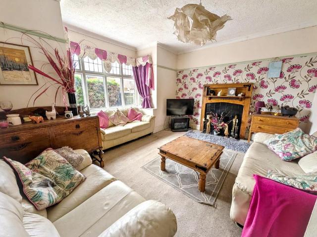 House for sale in Brightlingsea, Dale Hill