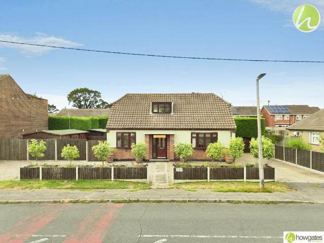 House for sale in Stanford-le-hope, Essex