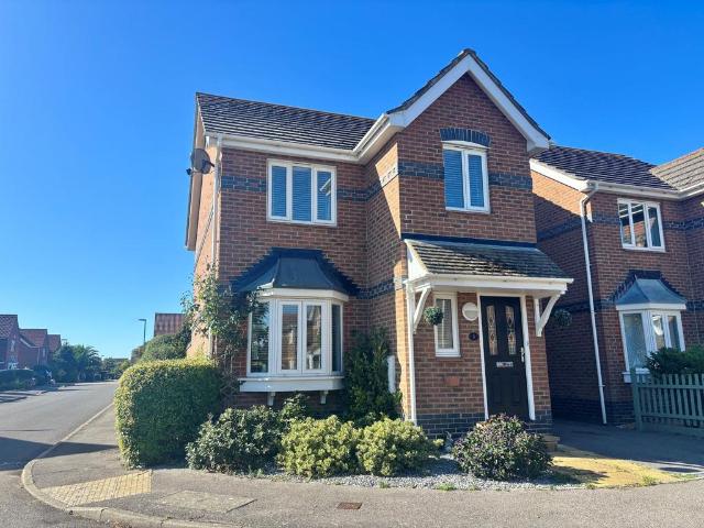 House for sale in Littlecote, West Sussex