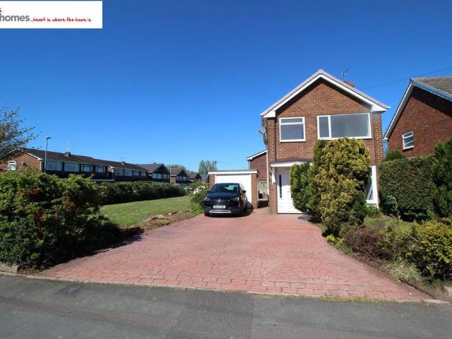 House for sale in Landywood, Great Chatwell
