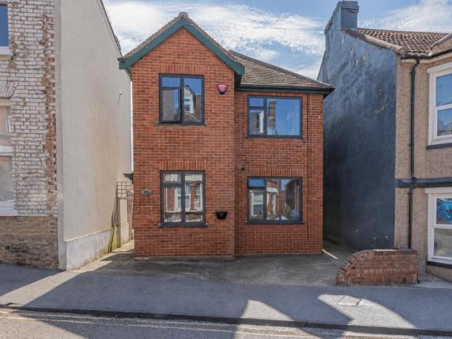 House for sale in Cliftonville West, Acol