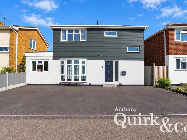 House for sale in Newlands, Castle Point