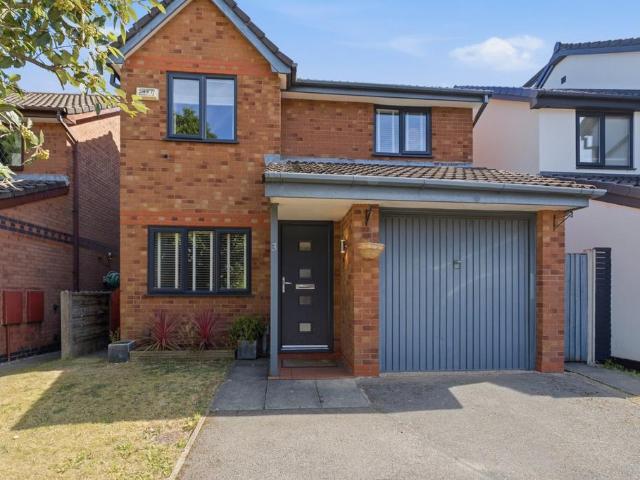 House for sale in Barton upon Irwell, Salford