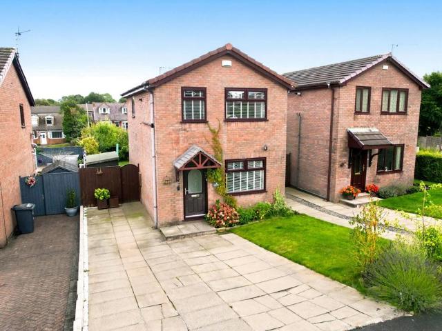 House for sale in Oakenshaw, Backburn