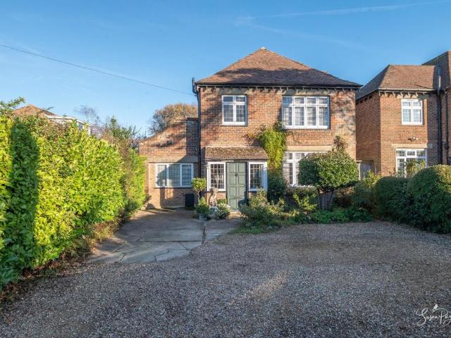 House for sale in Elmfield, Ryde