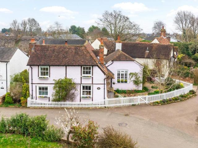 House for sale in King's Walden, Hertfordshire