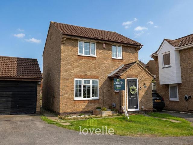 House for sale in Wybers Wood, Bradley