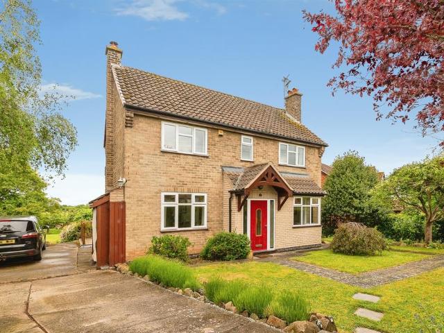 House for sale in Barton In Fabis, East Midlands