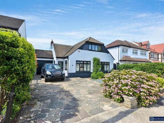 House for sale in Emerson Park, Greater London