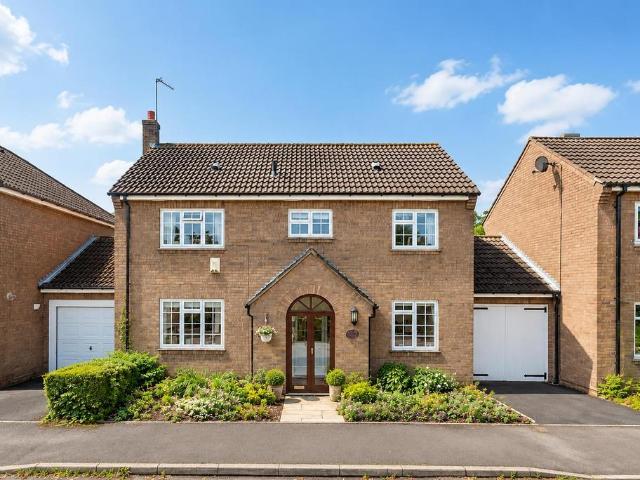 House for sale in Slaid Hill, Roundhay