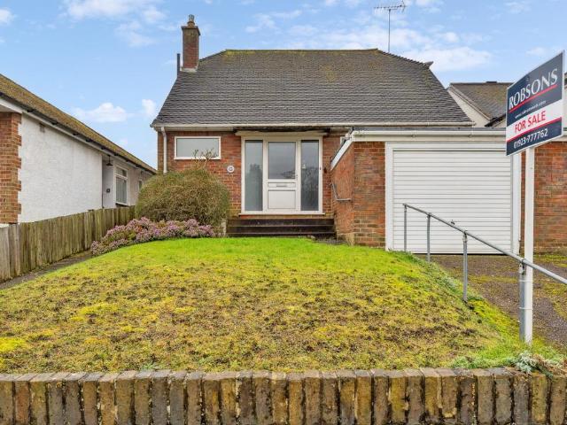 House for sale in Batchworth, Hertfordshire