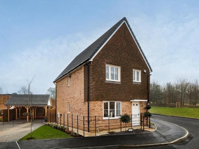 House for sale in Oad Street, Kent