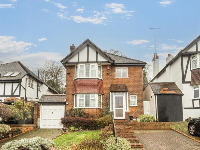 House for sale in London Borough of Croydon, Purley