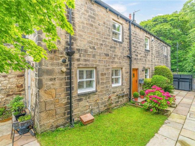 House for sale in Shaw Lane, Guiseley