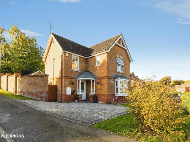 House for sale in Mold