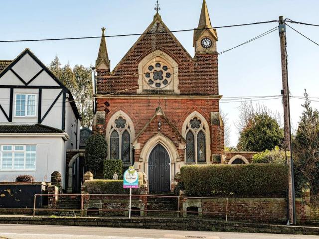 House for sale in Hawkinge, Folkestone