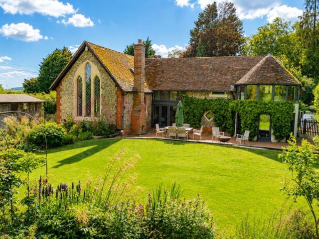 House for sale in Stone with Bishopstone and Hartwell, Buckinghamshire