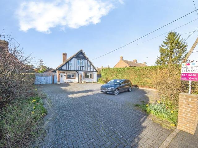 House for sale in Chelmondiston, Suffolk