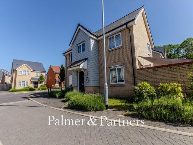 House for sale in Chelmondiston, Suffolk
