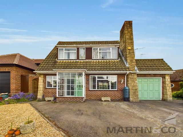 House for sale in St Albans, Five Acres