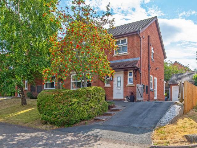 House for sale in Frodsham, Cheshire