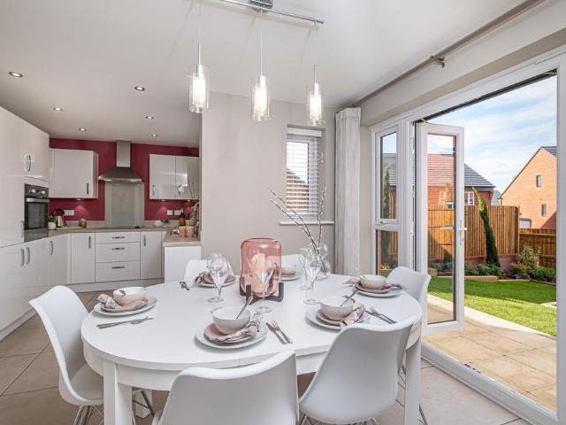 House for sale in Sneedhams Green, Gloucester