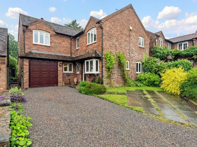 House for sale in Alderminster, Warwickshire