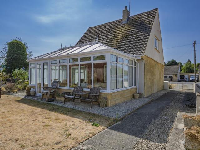 House for sale in South Cerney, Cotswold