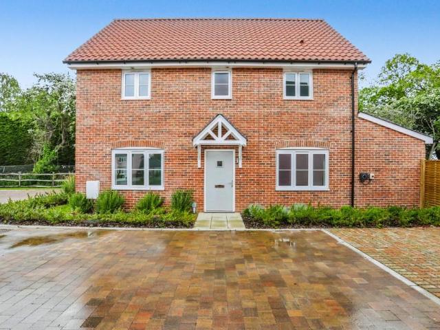 House for sale in Eastbridge, Suffolk