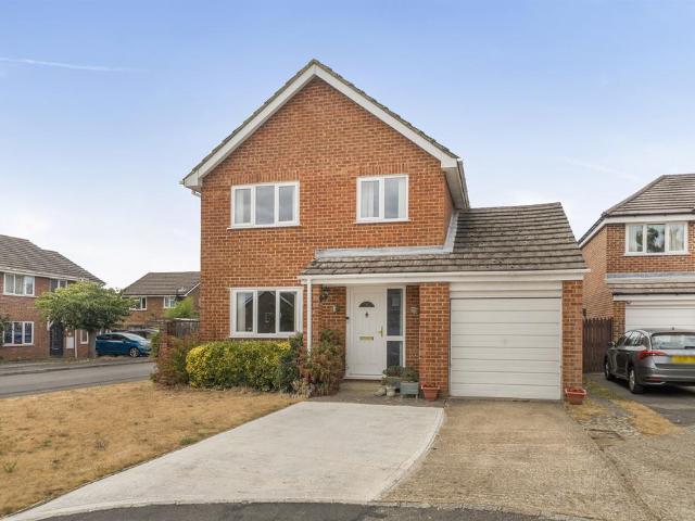 House for sale in Cox Green, Maidenhead