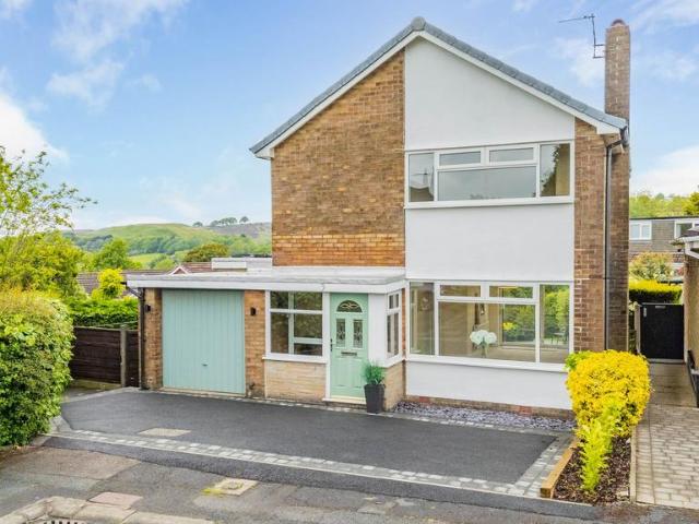 House for sale in Bradshaw, Lee Bank