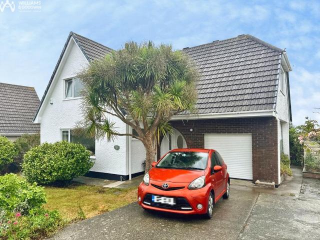 House for sale in Trearddur, Wales
