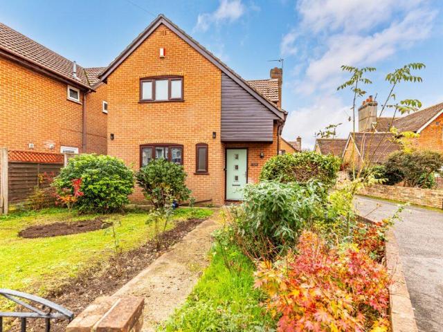 House for sale in Talbot Village, Bournemouth