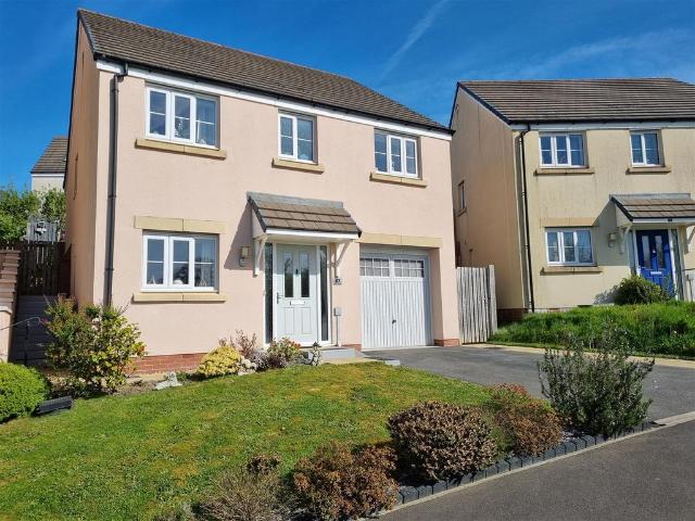 House for sale in Launceston, Cornwall