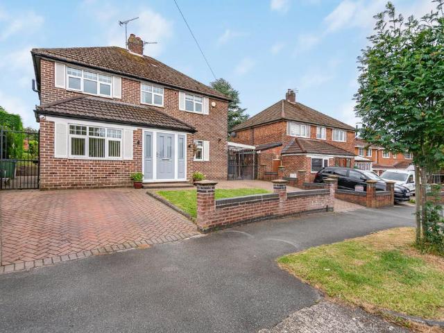 House for sale in Heaton Mersey, Greater Manchester